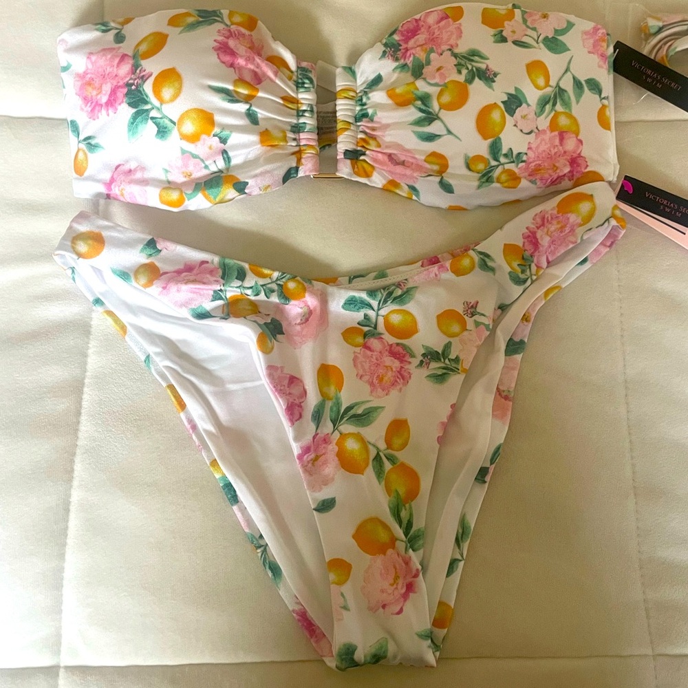 Victoria Secret bikini swimsuit, size L, NWT